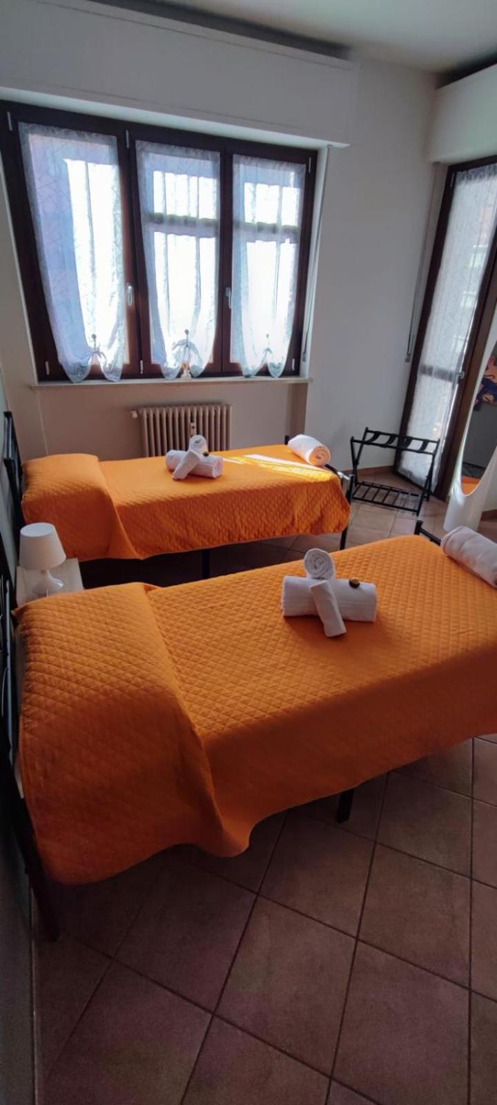 L'Orchidhea Apartment Savigliano Kültér fotó